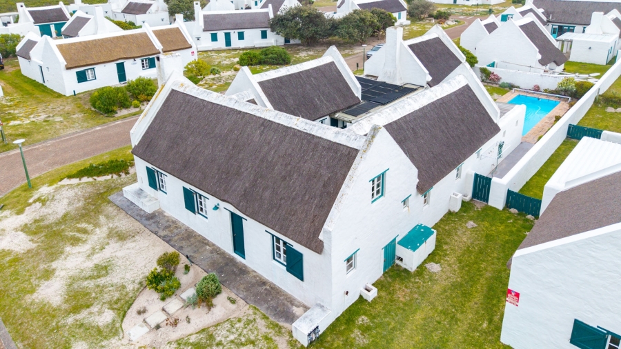 4 Bedroom Property for Sale in Struisbaai Western Cape
